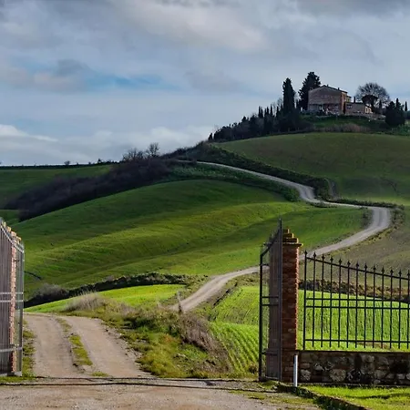 Holiday home Podere Fossaccio Casa Fiordaliso Asciano